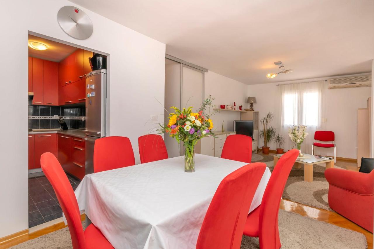 Apartment Ursus Split Bagian luar foto